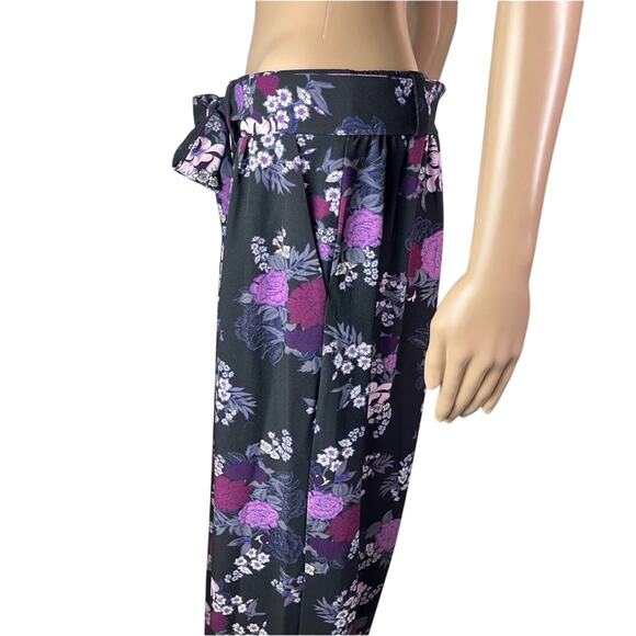 Torrid Purple Floral Print Crepe Wide Leg Pants w/ Pockets - Picture 3 of 11